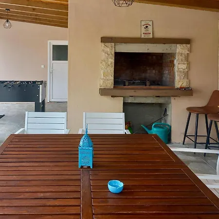 Cozy In Santalezi With Outdoor Swimming Pool Semesterbostad *